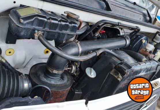 Camiones y Grúas - Mb 710 año 2001 - En Venta