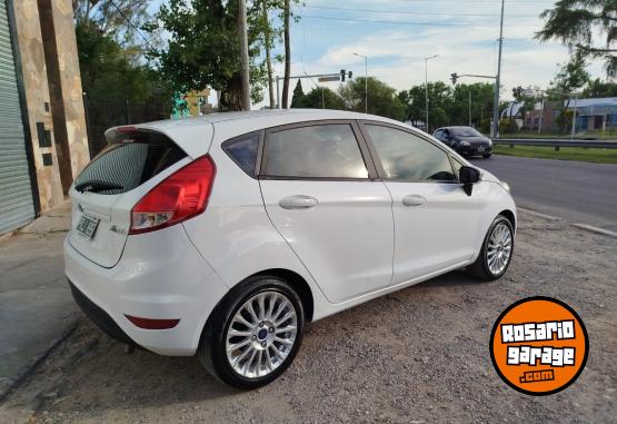 Autos - Ford FIESTA 2016 Nafta 80000Km - En Venta