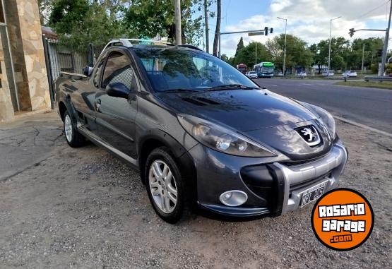 Utilitarios - Peugeot HOGGAR SAVEIRO 2014 Nafta 150000Km - En Venta