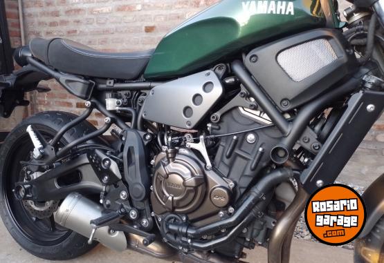 Motos - Yamaha Xsr 700 2017 Nafta 8800Km - En Venta