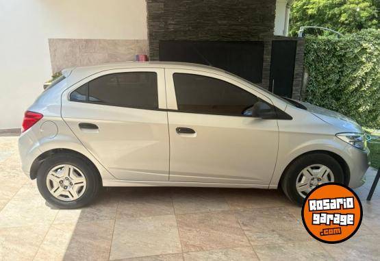 Autos - Chevrolet Onix joy 2017 Nafta 70000Km - En Venta
