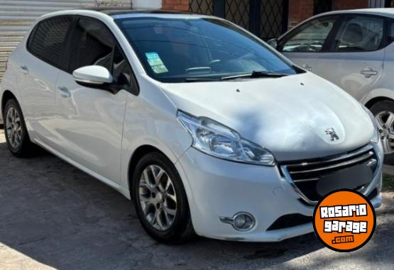 Autos - Peugeot 208 allure 2015 Nafta 114000Km - En Venta