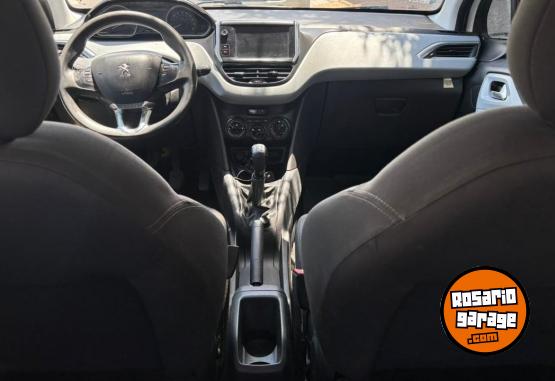 Autos - Peugeot 208 allure 2015 Nafta 114000Km - En Venta