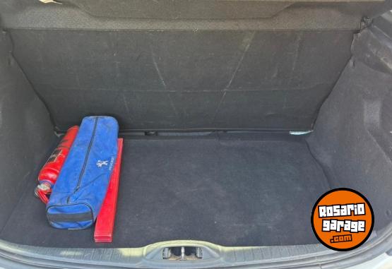 Autos - Peugeot 208 allure 2015 Nafta 114000Km - En Venta