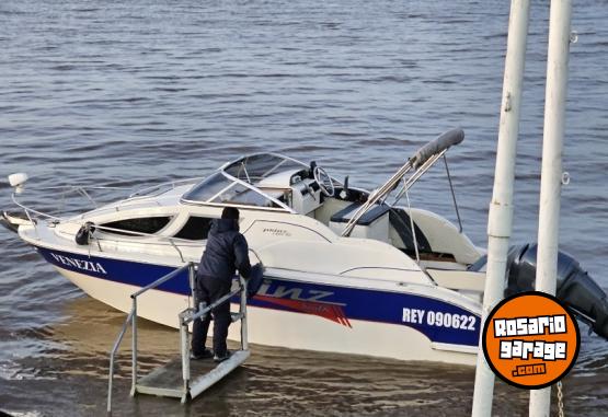 Embarcaciones - Prinz 700 o 750 cabinada Day cruiser barco doble camarote con baño Prinz 700 - En Venta