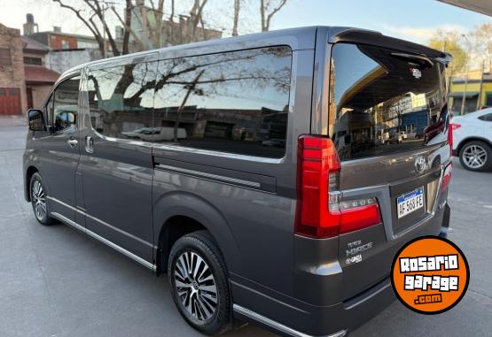 Utilitarios - Toyota HIACE WAGON 2022 Diesel 63000Km - En Venta