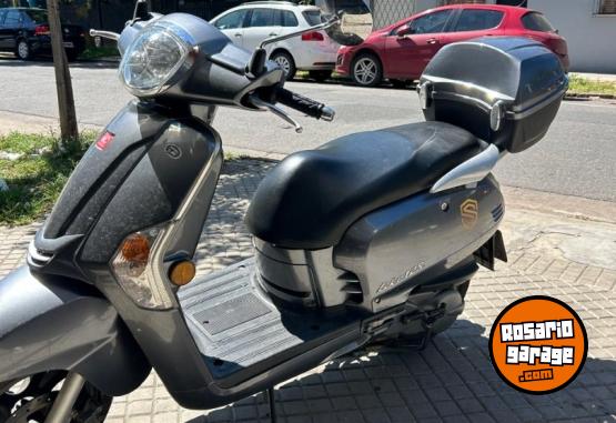 Motos - Kymco Like 2022 Nafta 10000Km - En Venta