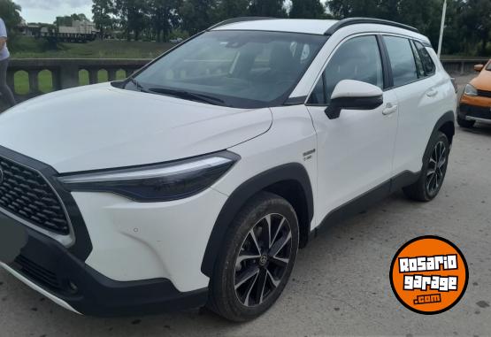 Camionetas - Toyota Corolla cross SEG HEV AT 2023 Electrico / Hibrido 82000Km - En Venta