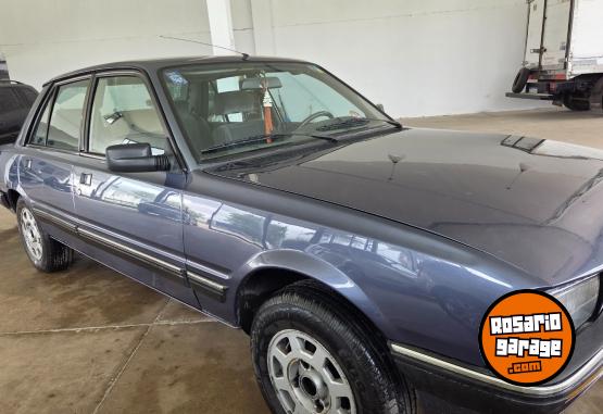 Autos - Peugeot 505 1990 Nafta 118000Km - En Venta