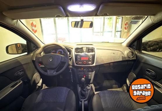 Autos - Renault LOGAN AUTHENTIQUE 2017 GNC 146000Km - En Venta