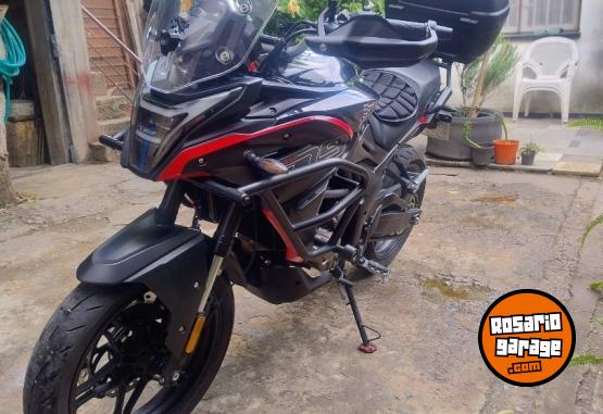 Motos - Voge Ds300 2024 Nafta 5600Km - En Venta