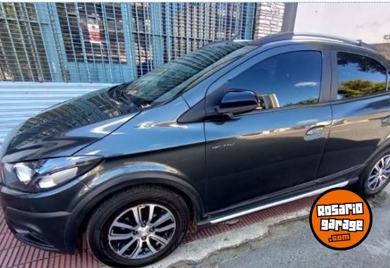 Autos - Chevrolet Onix Active 2017 Nafta 81000Km - En Venta