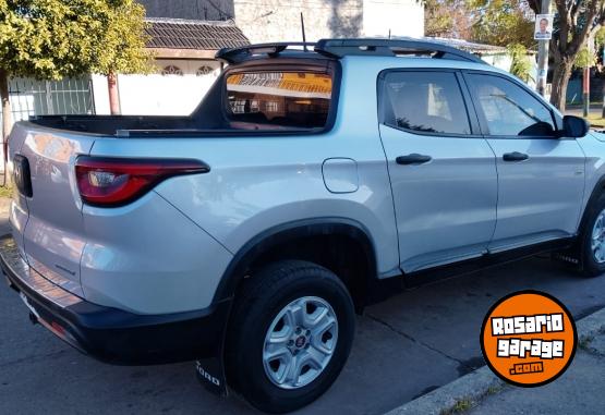 Camionetas - Fiat TORO FREEDON 4X2 2017 Diesel 124563Km - En Venta