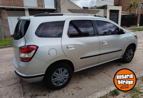 Autos - Chevrolet SPIN LTZ NAFTA 1.8 8 V 7 2014 GNC 142563Km - En Venta