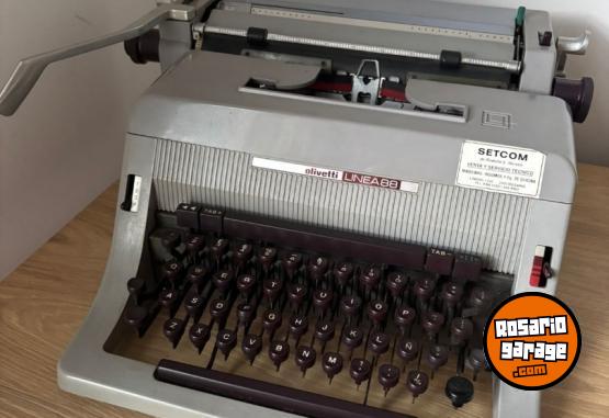 Otros - VENDO MAQUINA DE ESCRIBIR DE COLECCION OLIVETTI - En Venta