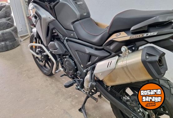 Motos - Voge 650DS 2022 Nafta 8570Km - En Venta