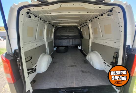 Utilitarios - Mercedes Benz Vito furgn 2016 Diesel 100000Km - En Venta