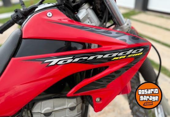 Motos - Honda Tornado 250 2009 Nafta 6000Km - En Venta