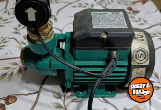 Herramientas - Bomba periférica - marca "Czerweny" - En Venta