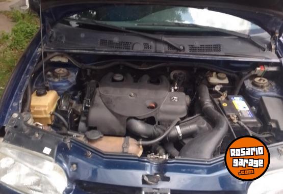 Utilitarios - Peugeot Partner 2003 Diesel 111111Km - En Venta