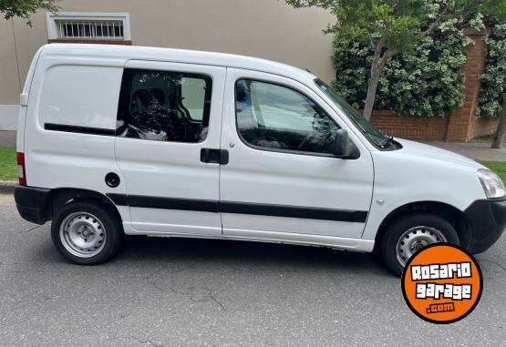 Utilitarios - Citroen berlingo 2017 Diesel 180000Km - En Venta