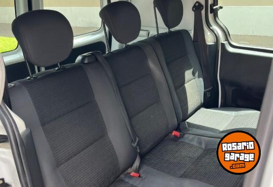 Utilitarios - Citroen berlingo 2017 Diesel 180000Km - En Venta