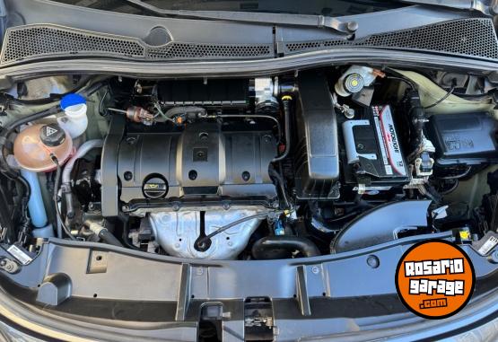 Autos - Peugeot 2008 2020 Nafta 100000Km - En Venta