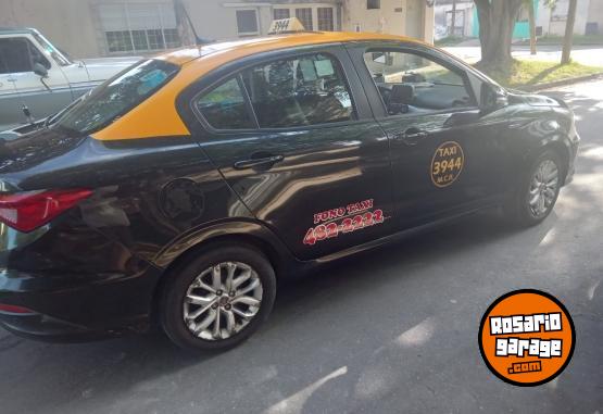 Autos - Fiat Cronos 2020 GNC 420000Km - En Venta