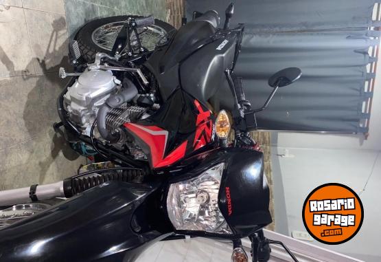 Motos - Honda Xr 150 2024 Nafta 2500Km - En Venta