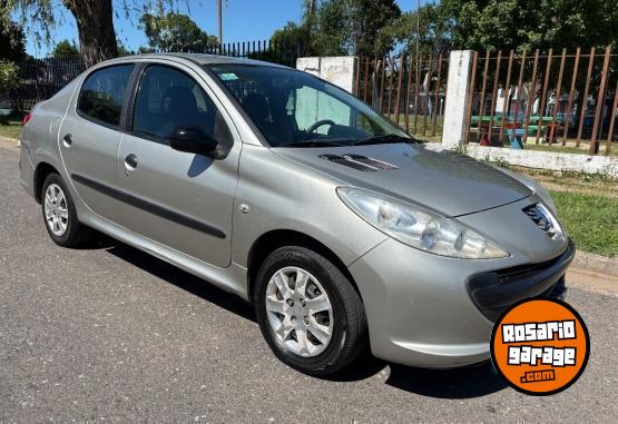 Autos - Peugeot 207 2010 Nafta 160000Km - En Venta