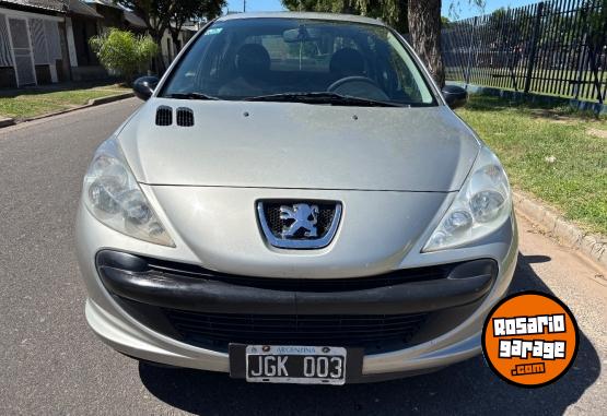 Autos - Peugeot 207 2010 Nafta 160000Km - En Venta