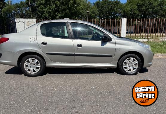 Autos - Peugeot 207 2010 Nafta 160000Km - En Venta