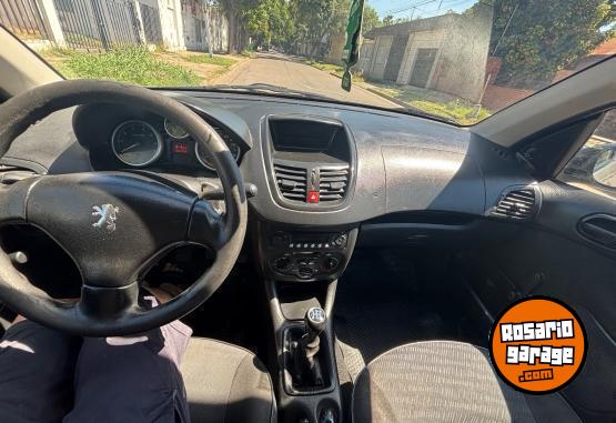 Autos - Peugeot 207 2010 Nafta 160000Km - En Venta