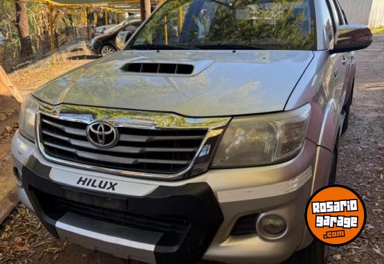 Camionetas - Toyota HILUX SRV 2013 Diesel 319000Km - En Venta