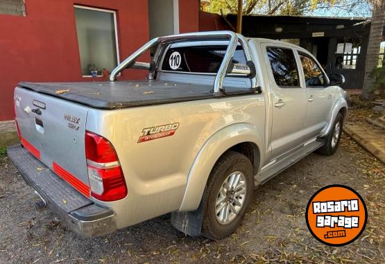 Camionetas - Toyota HILUX SRV 2013 Diesel 319000Km - En Venta