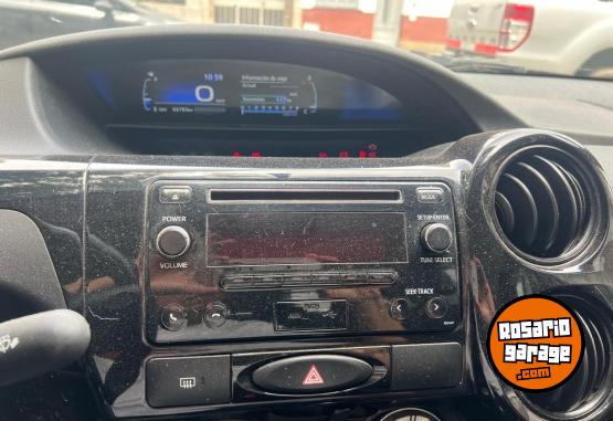 Autos - Toyota Etios 1.5 x sedan 4 ptas 2022 Nafta 62000Km - En Venta