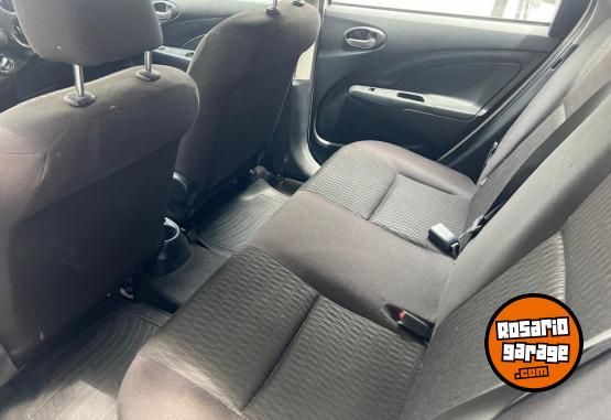Autos - Toyota Etios 1.5 x sedan 4 ptas 2022 Nafta 62000Km - En Venta