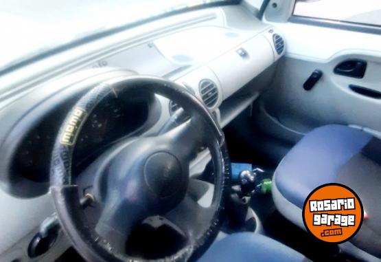 Utilitarios - Renault Kangoo 2013 GNC 180000Km - En Venta