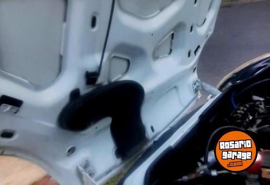 Utilitarios - Renault Kangoo 2013 GNC 180000Km - En Venta