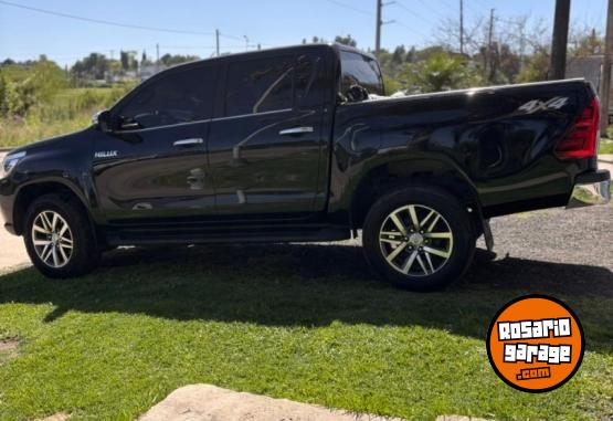 Camionetas - Toyota HILUX SRX 2016 Diesel 220000Km - En Venta