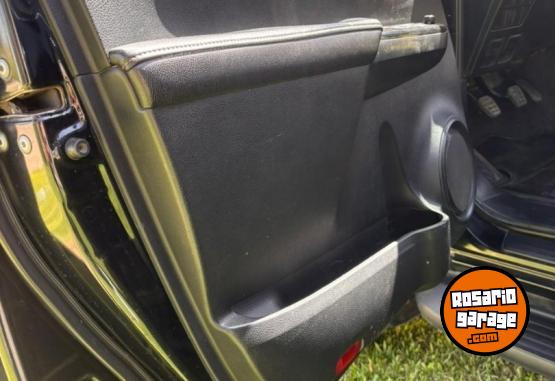 Camionetas - Toyota HILUX SRX 2016 Diesel 220000Km - En Venta