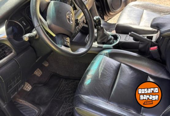 Camionetas - Toyota HILUX SRX 2016 Diesel 220000Km - En Venta