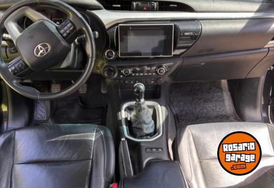 Camionetas - Toyota HILUX SRX 2016 Diesel 220000Km - En Venta