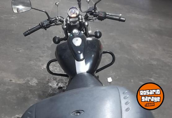 Motos - Bajaj Avenger 220 Street 2017 Nafta 18700Km - En Venta