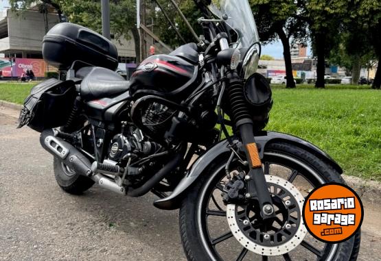 Motos - Bajaj Avenger 220 Street 2017 Nafta 18700Km - En Venta