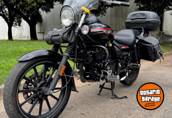 Motos - Bajaj Avenger 220 Street 2017 Nafta 18700Km - En Venta