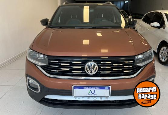 Autos - Volkswagen T-Cross Hero 2021 Nafta 120000Km - En Venta