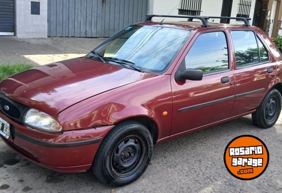 Autos - Ford Fiesta 1998 Diesel 250000Km - En Venta
