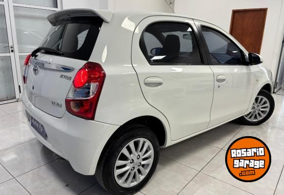 Autos - Toyota ETIOS XLS 1.5 2013 Nafta 91700Km - En Venta