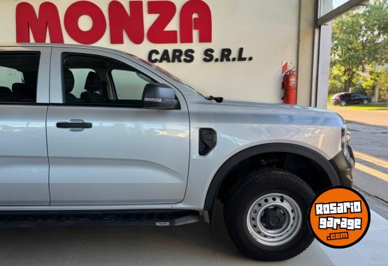 Camionetas - Ford Ranger XL 2023 Diesel 31000Km - En Venta